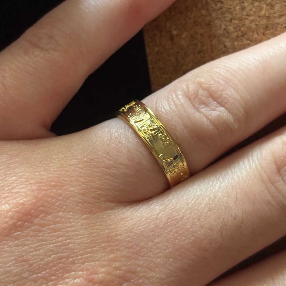 Elegant Gold Butterfly Band Ring Size 6-7